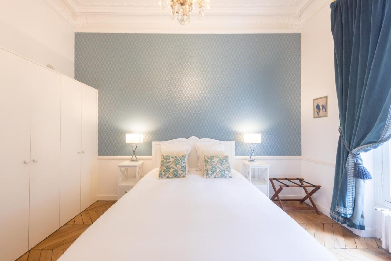Maison De Lignières - - Quartier Champs-elysées Couette-café 3*