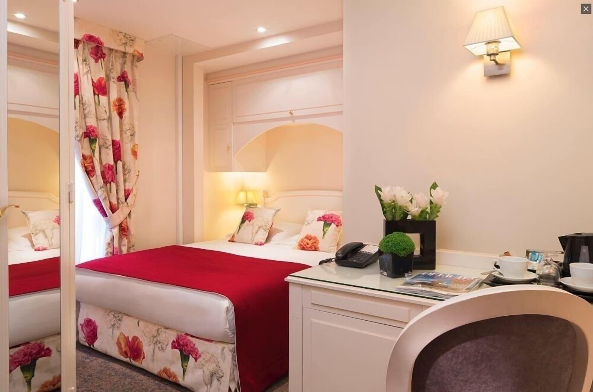 Queen Mary Hotel Paris