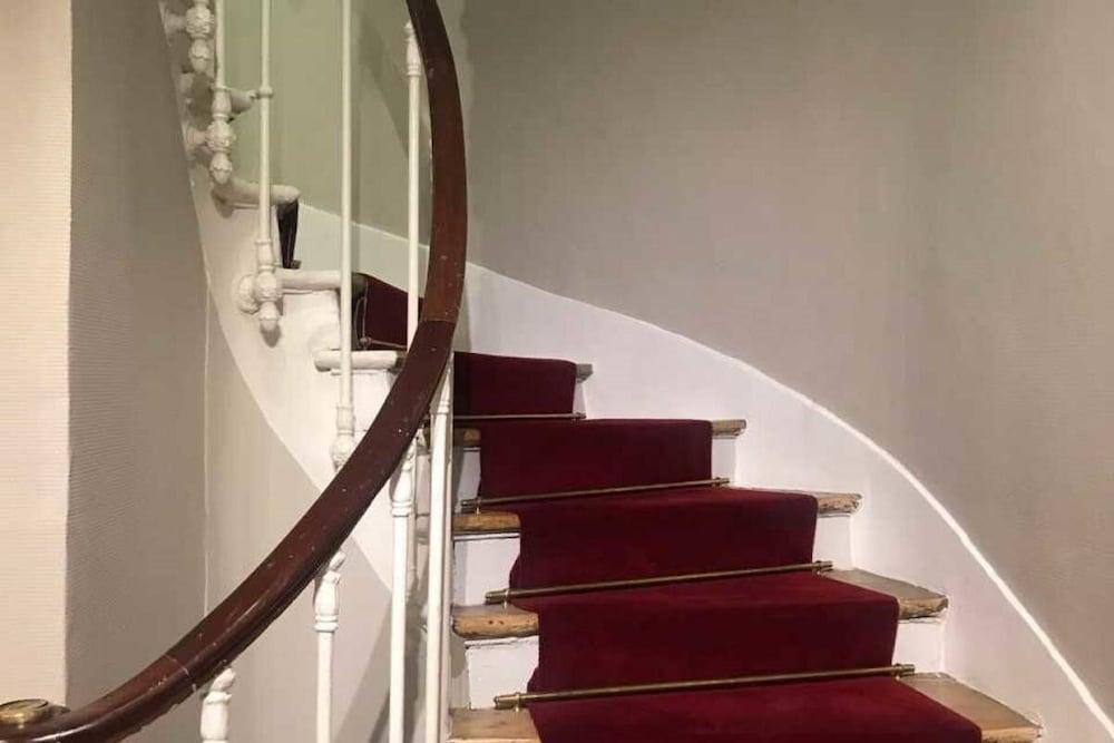 Hotel Modern Montmartre Paris