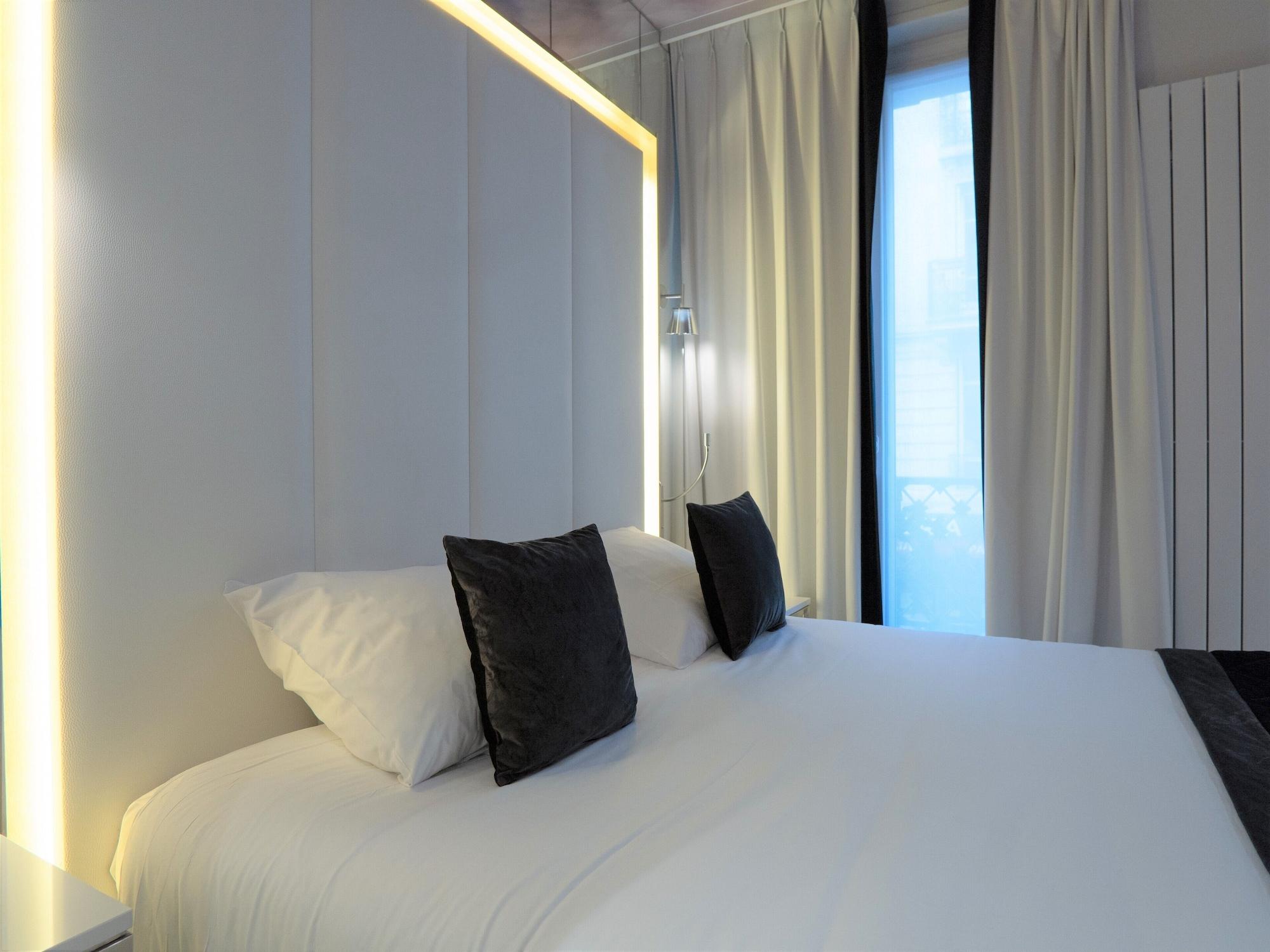 Hotel Nouvel Eiffel 3*