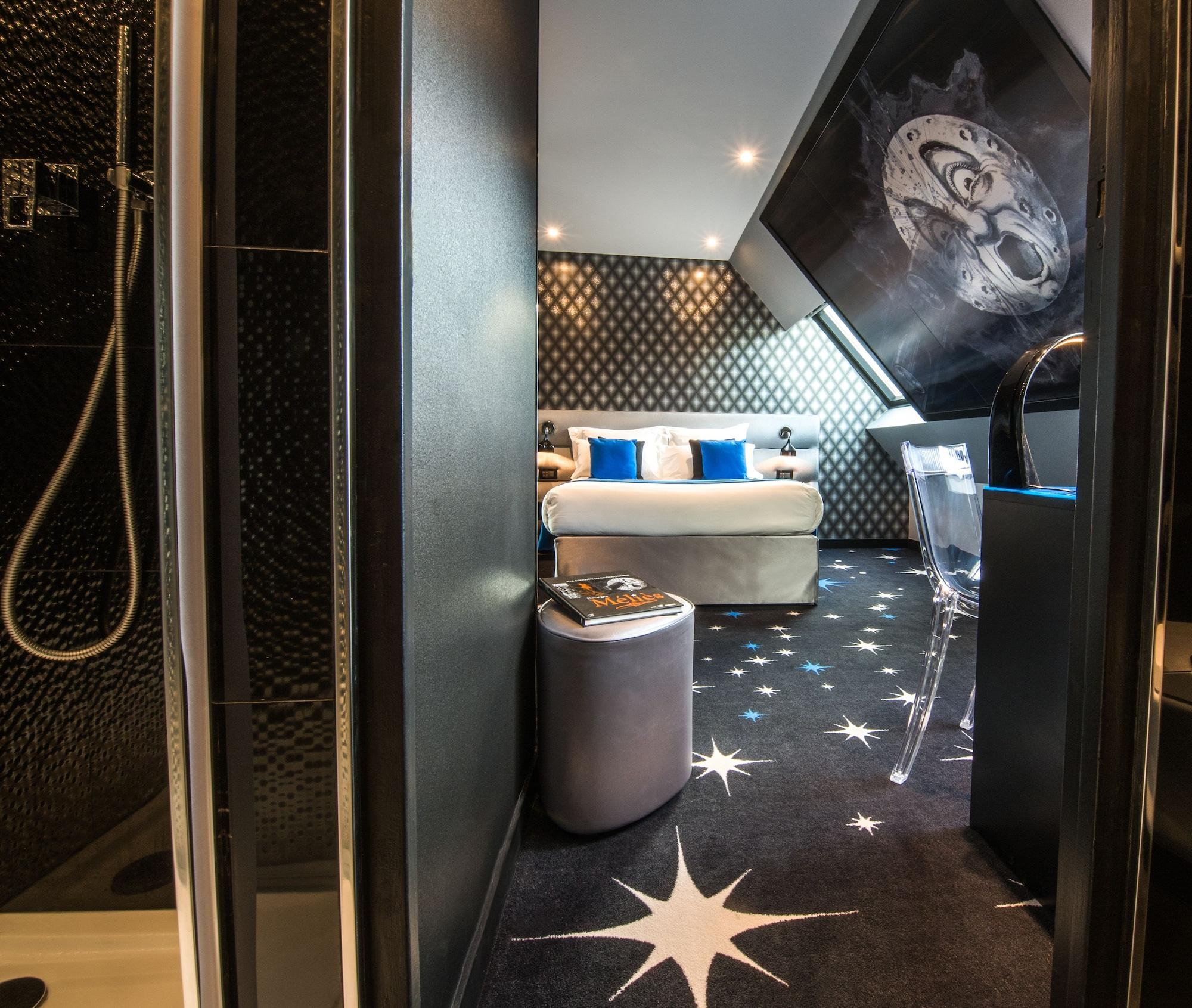 Splendor Elysees Hotel Paris