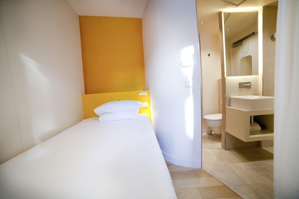 Andrea Hotel
