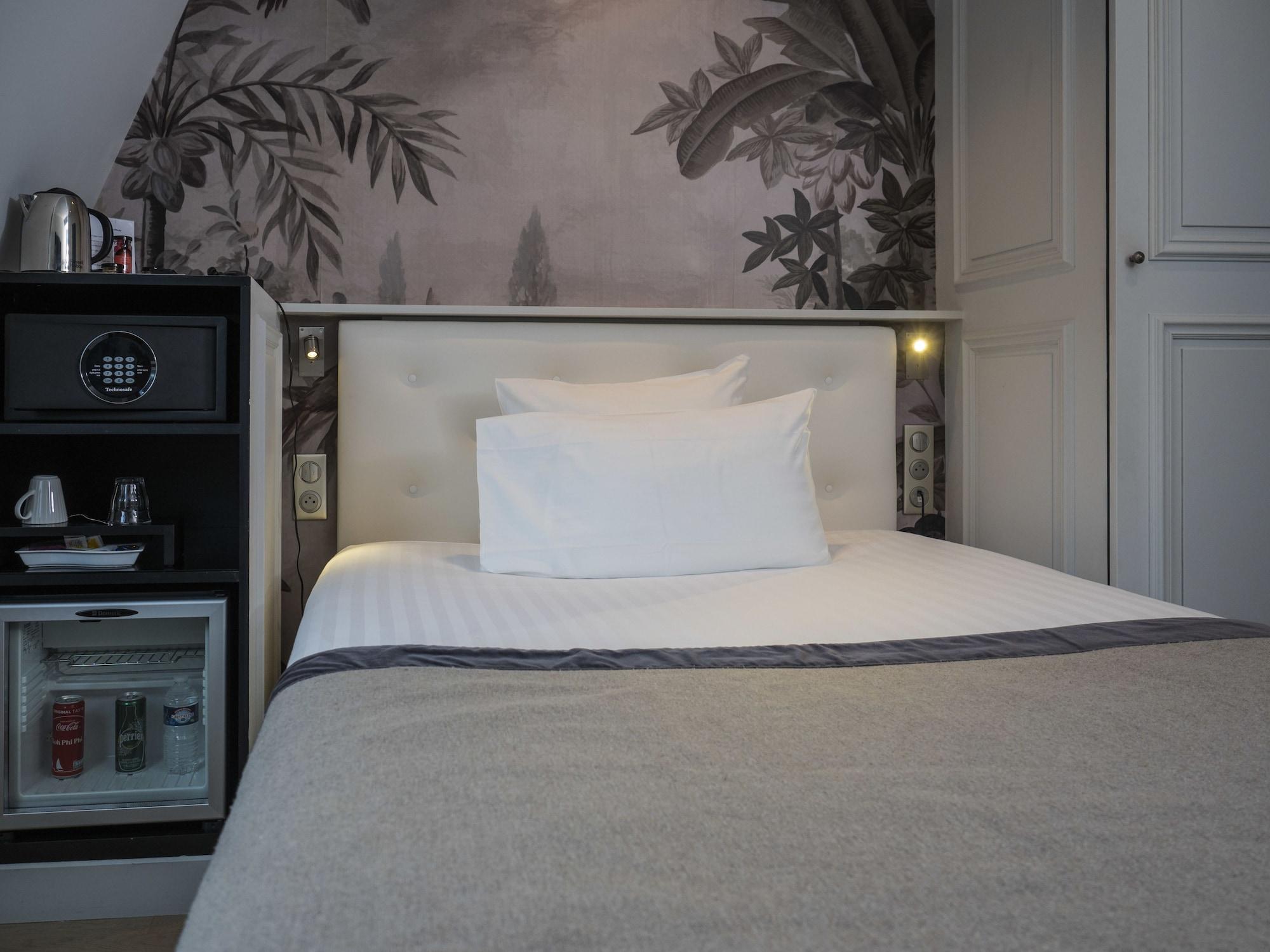 Taylor Hotel 3*