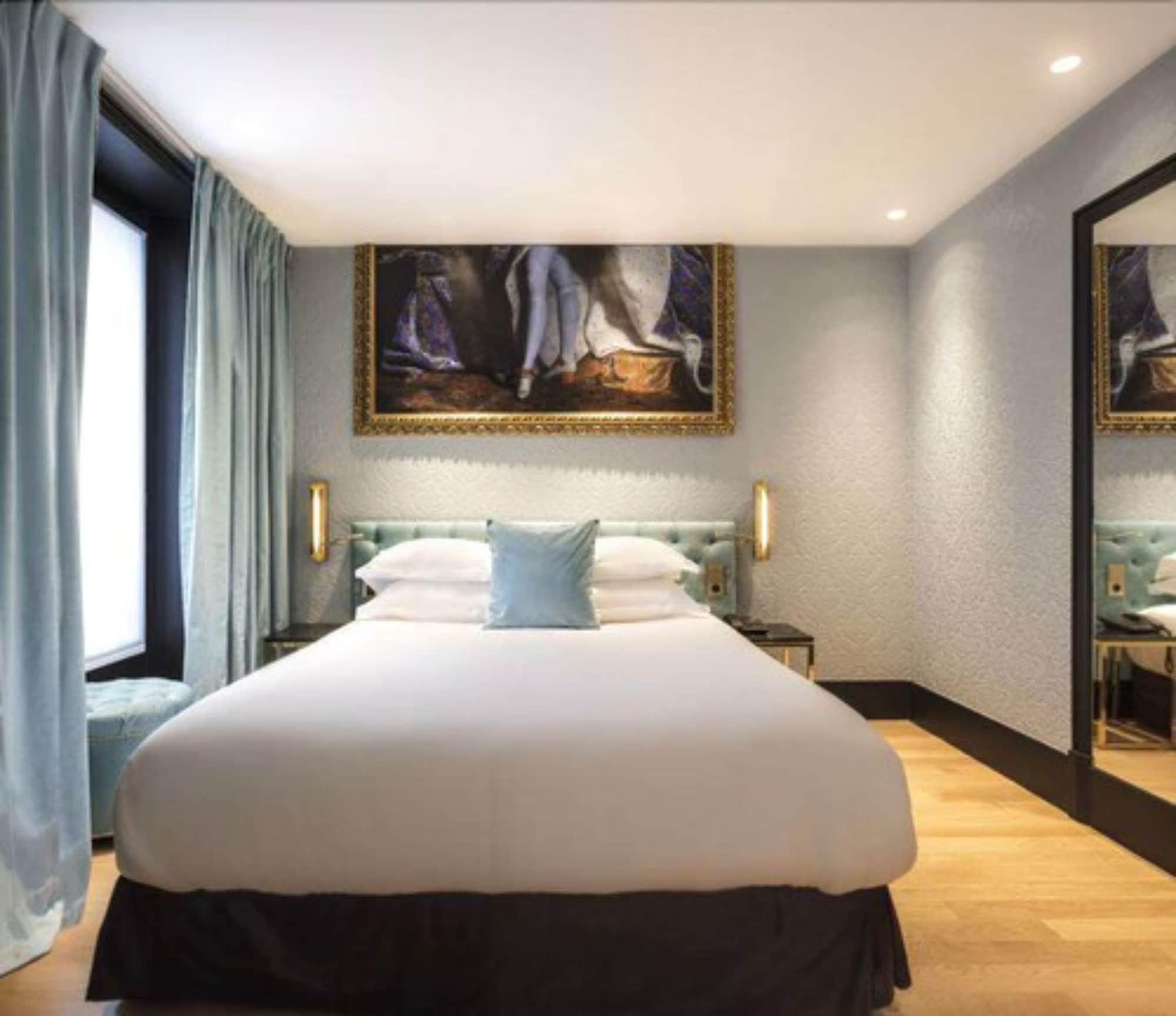 Hotel Eiffel Petit Louvre Paris
