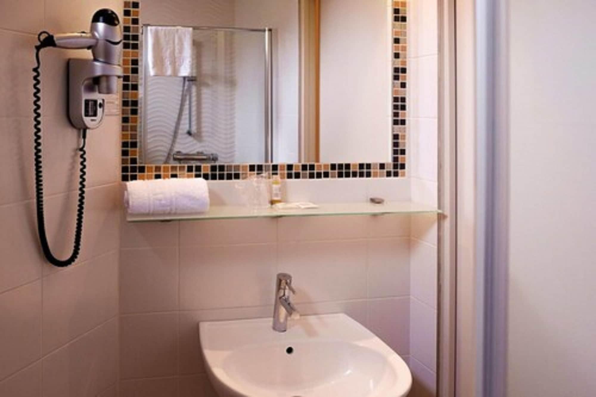 Hotel Terminus Orléans 2*
