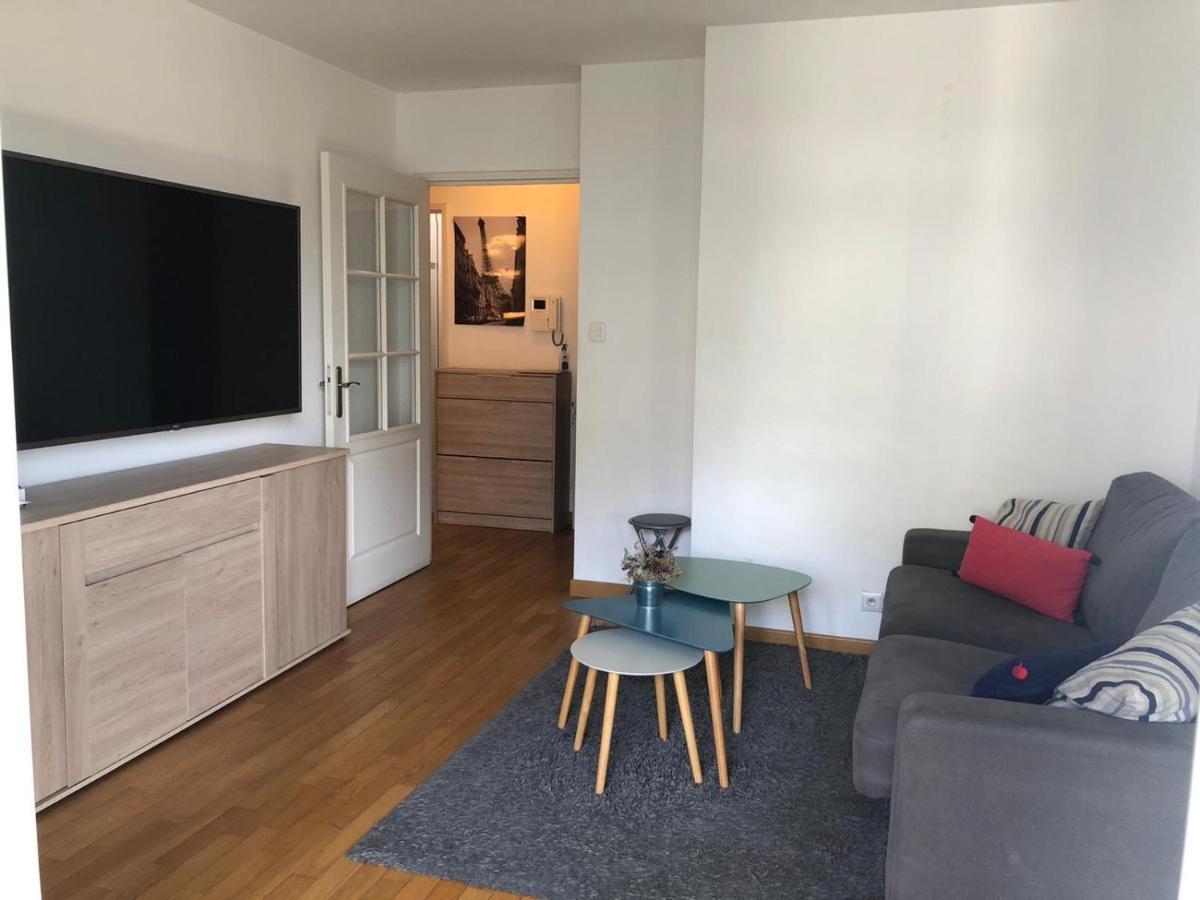 Cambronne Tour Eiffel Apartment Paris