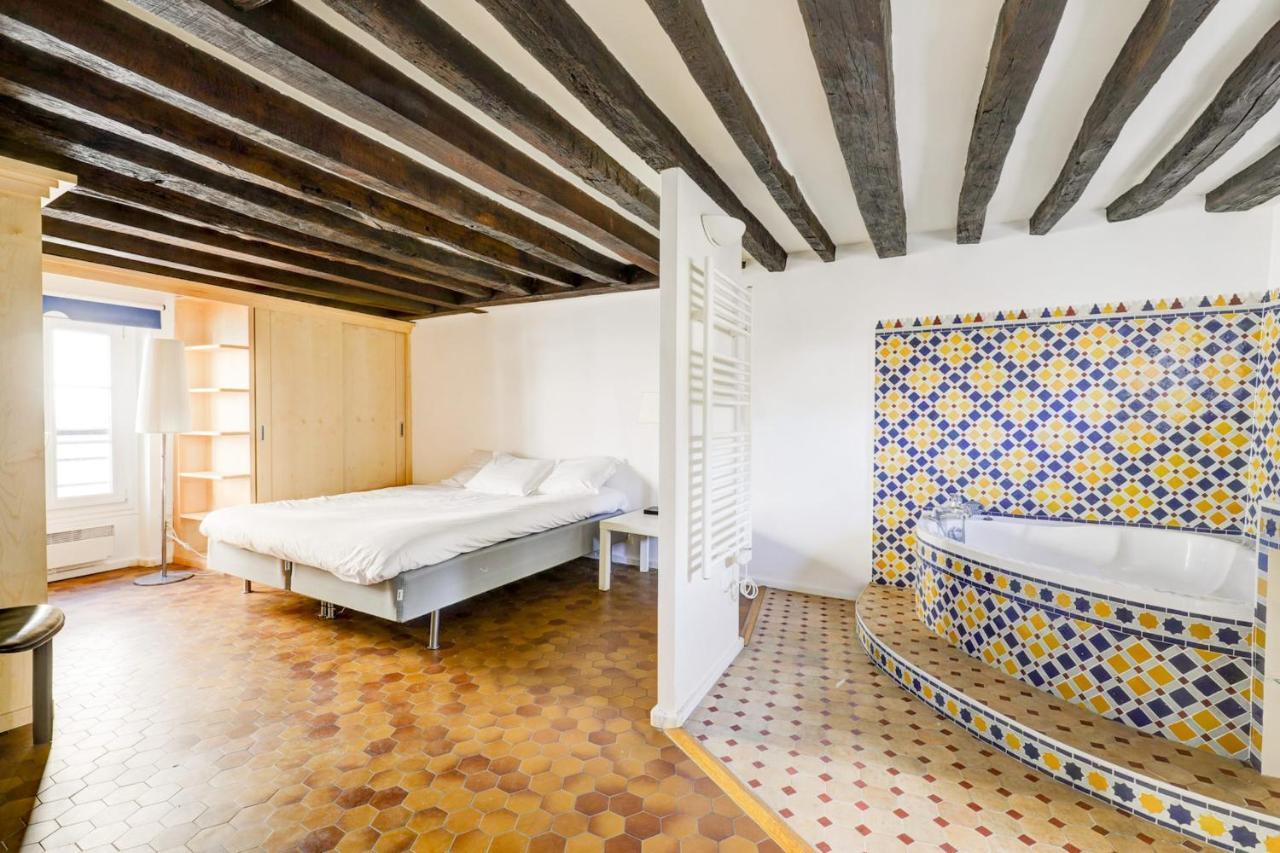 Latin Quarter Duplex Appartement