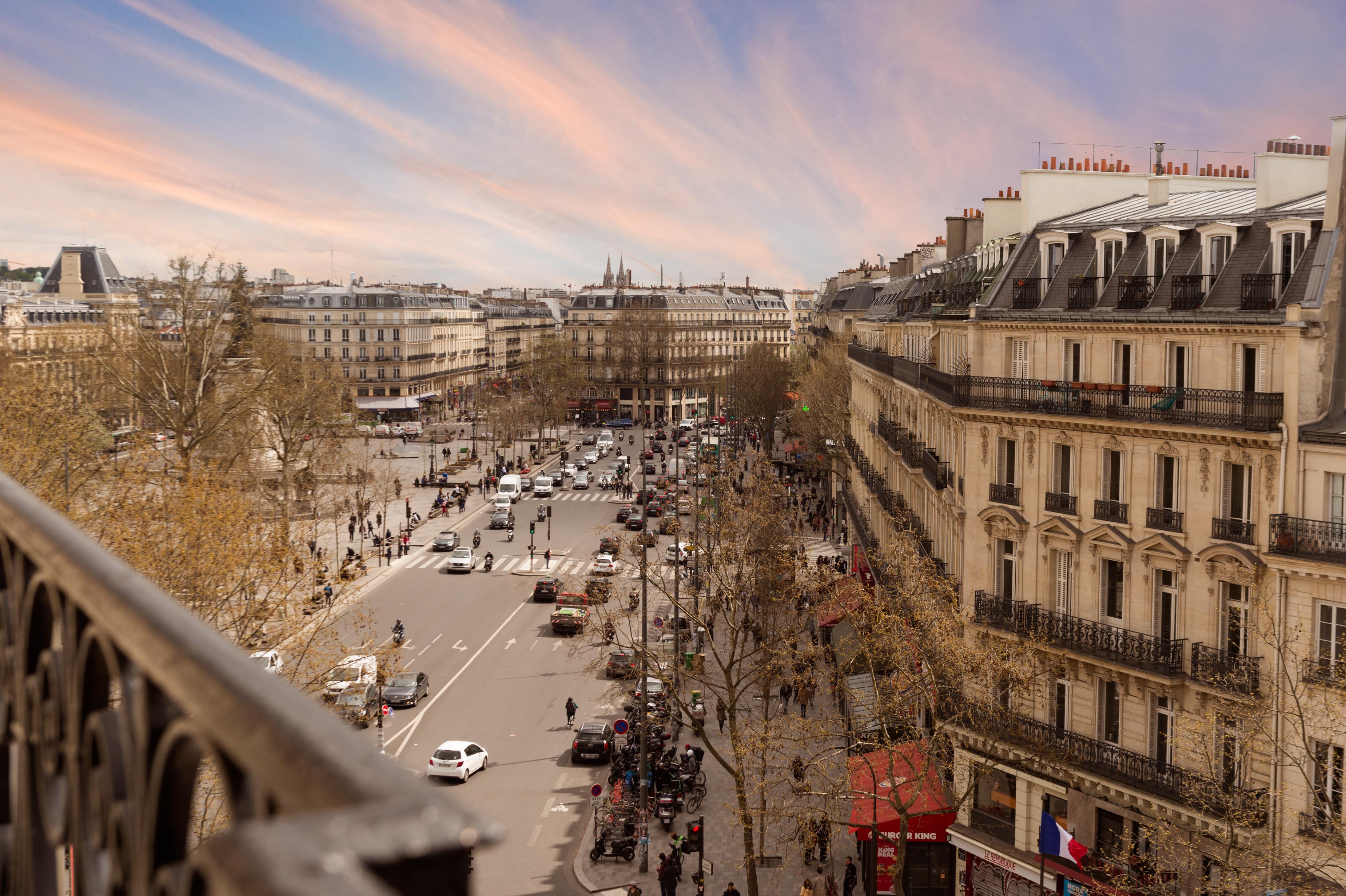 Hotel Paix Republique Paris