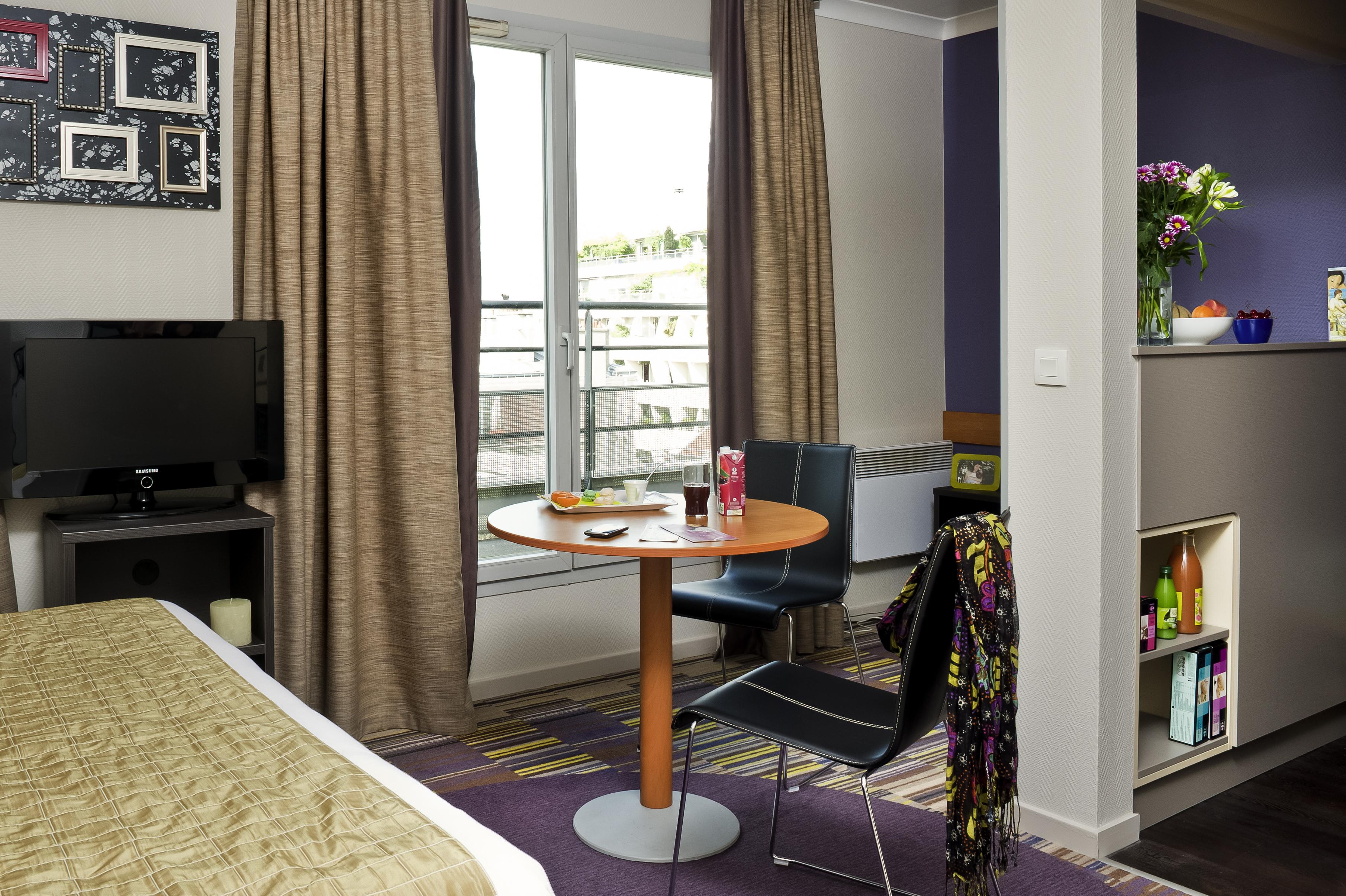 Aparthotel Adagio Buttes Chaumont 3*