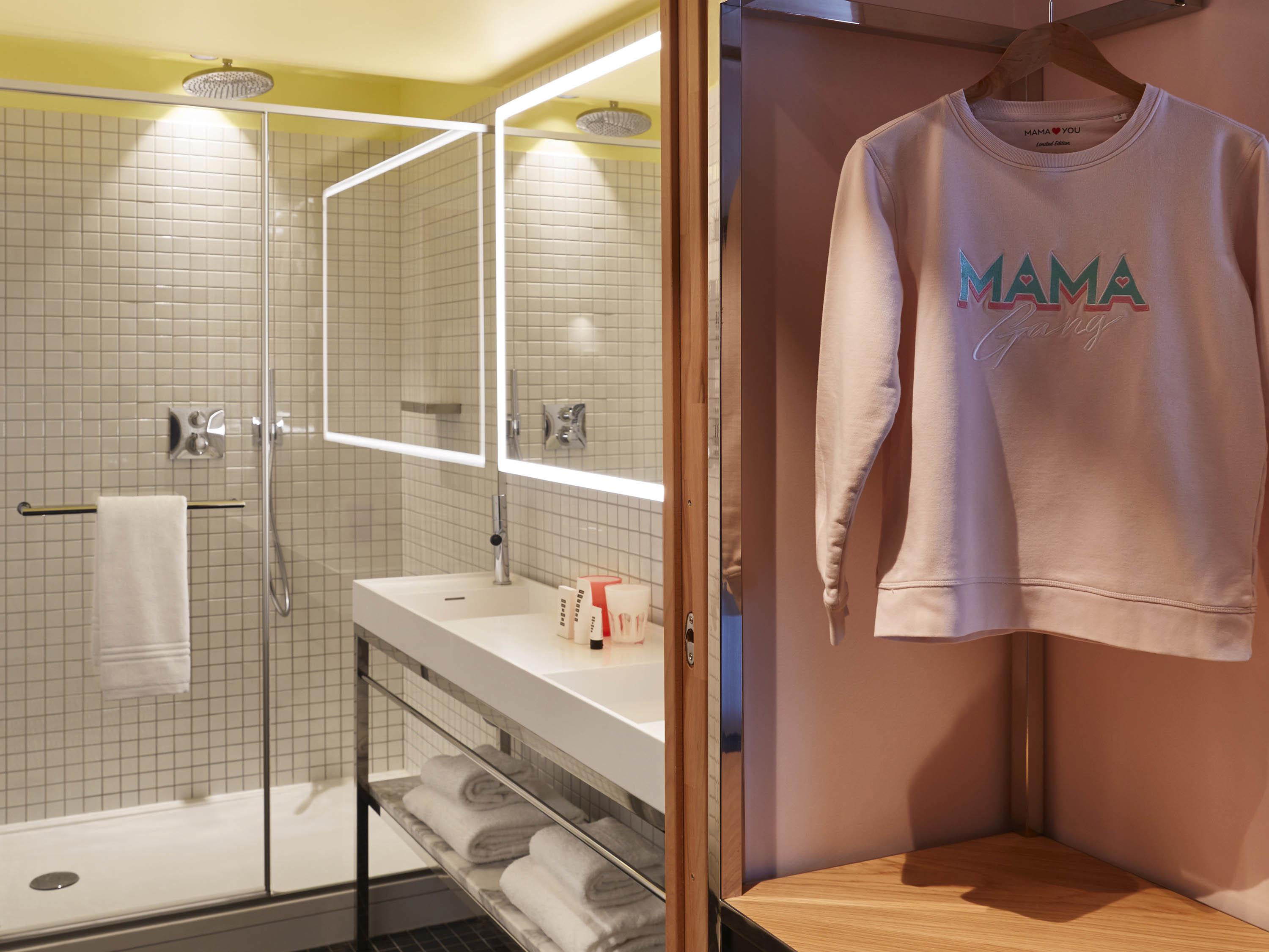 Hotel Mama Shelter West Paris