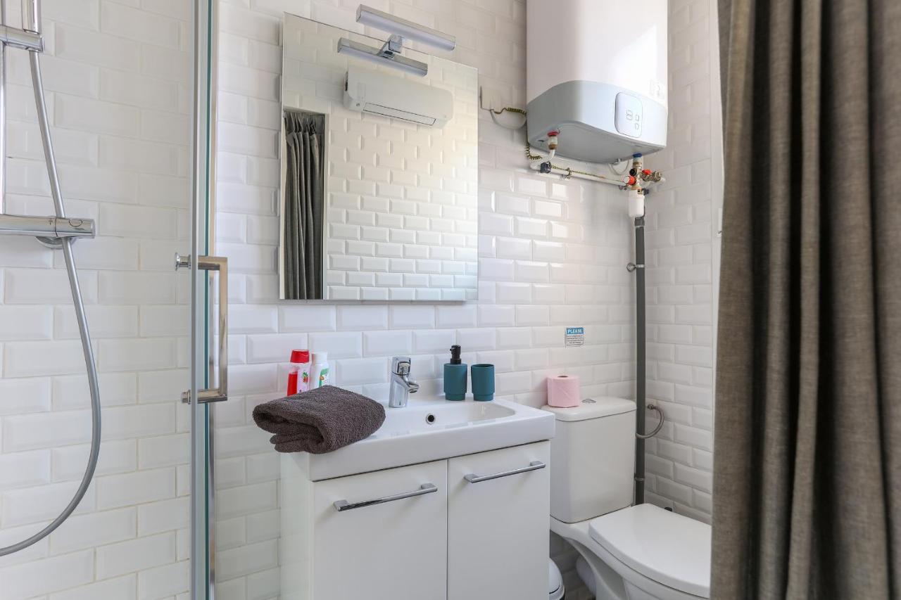 Orsay Cosy Studio Apartment *