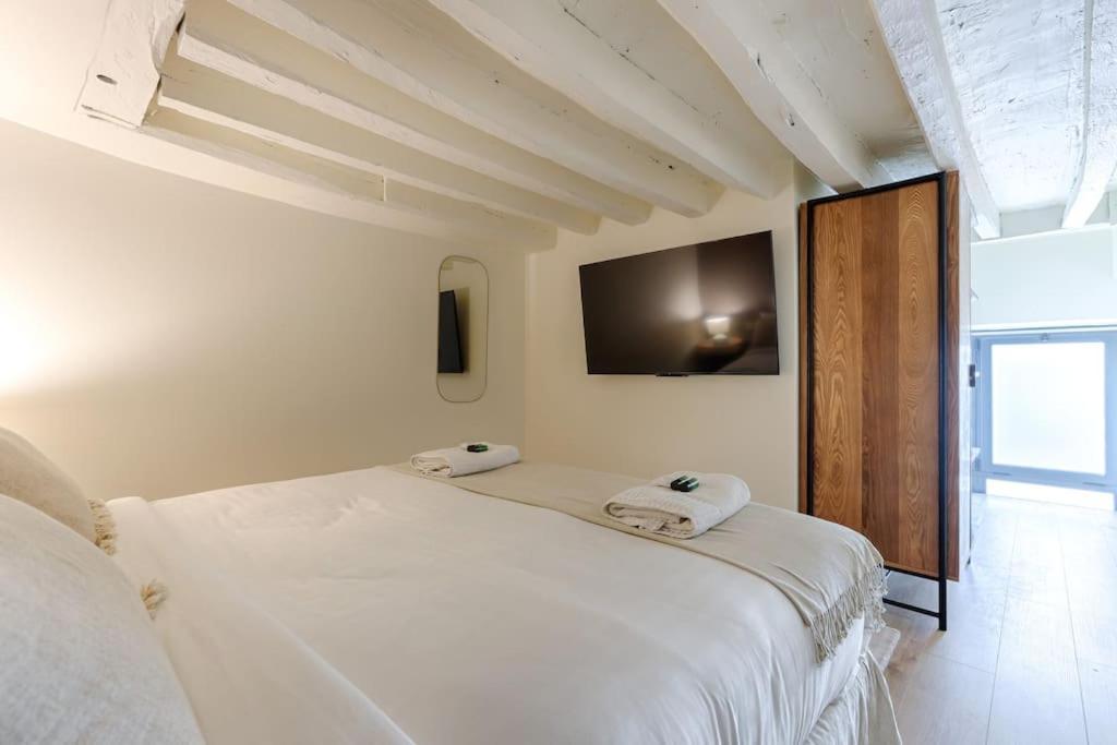 Mykeypers - Amazing Duplex 2br/6p - Bastille / Marais 3