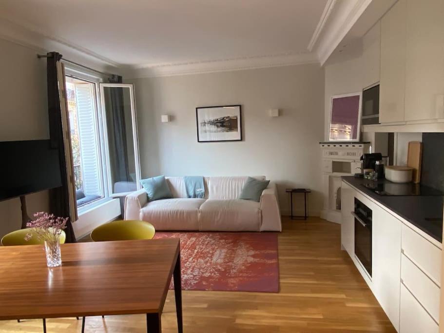 Coeur De Montorgueil Angle Tiquetonne Ensoleille Apartment