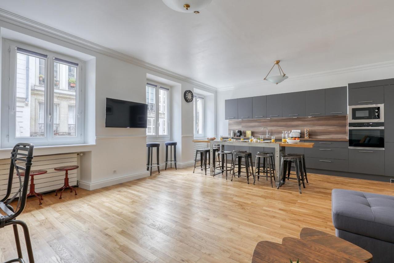 Superb Large And New 4bds Flat - Heart Of 10 Appartement *