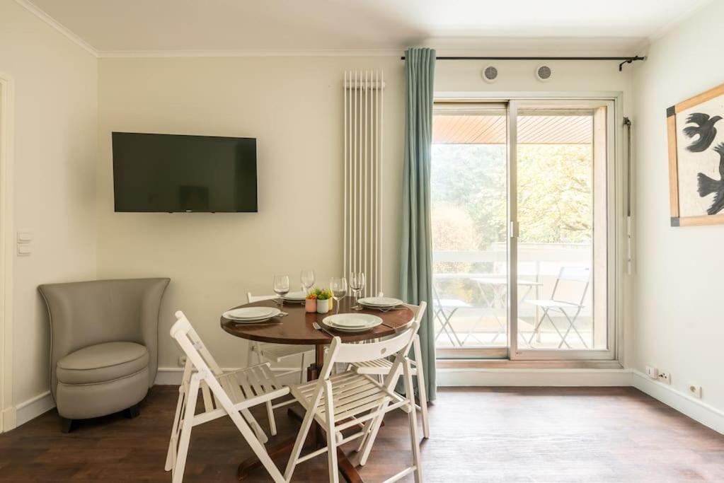 Proche Champs Elysees Appartement Paris