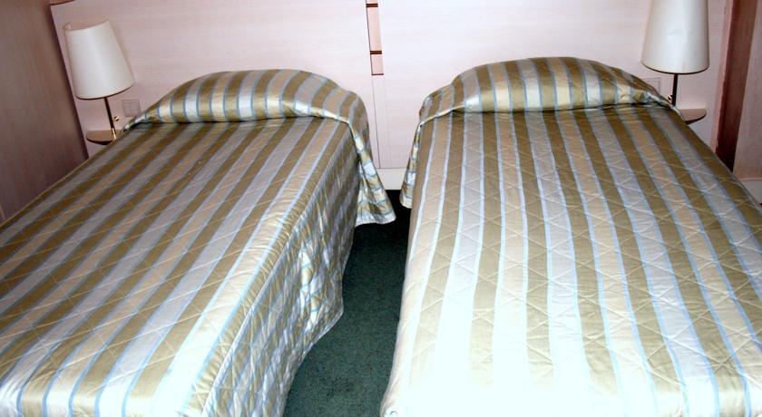 Eiffel Blomet 4*