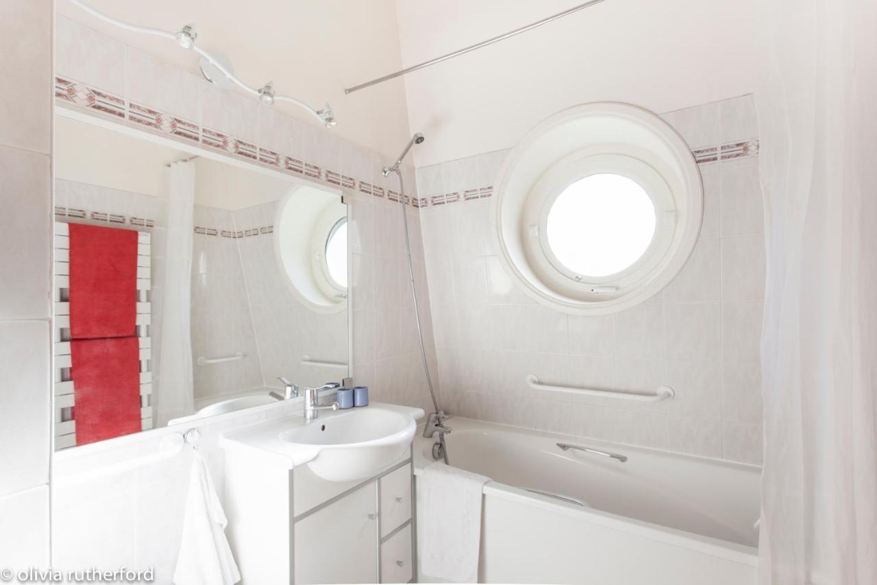 52 Clichy - D'hotes * Paris