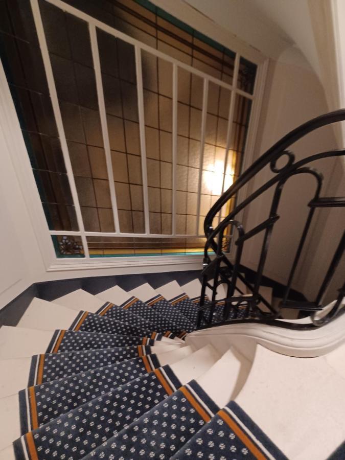 Toureifelchampselysee Appartement