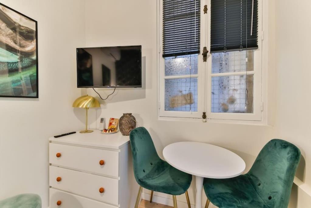 Appartement 0#studio 2pers#champs Elysees#arc De Triomphe *