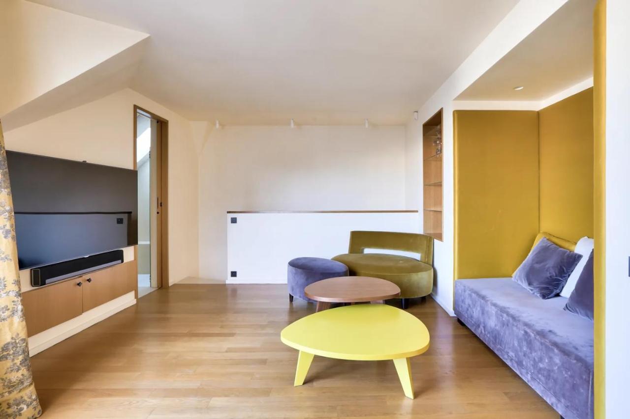 Superb Penthouse Paris