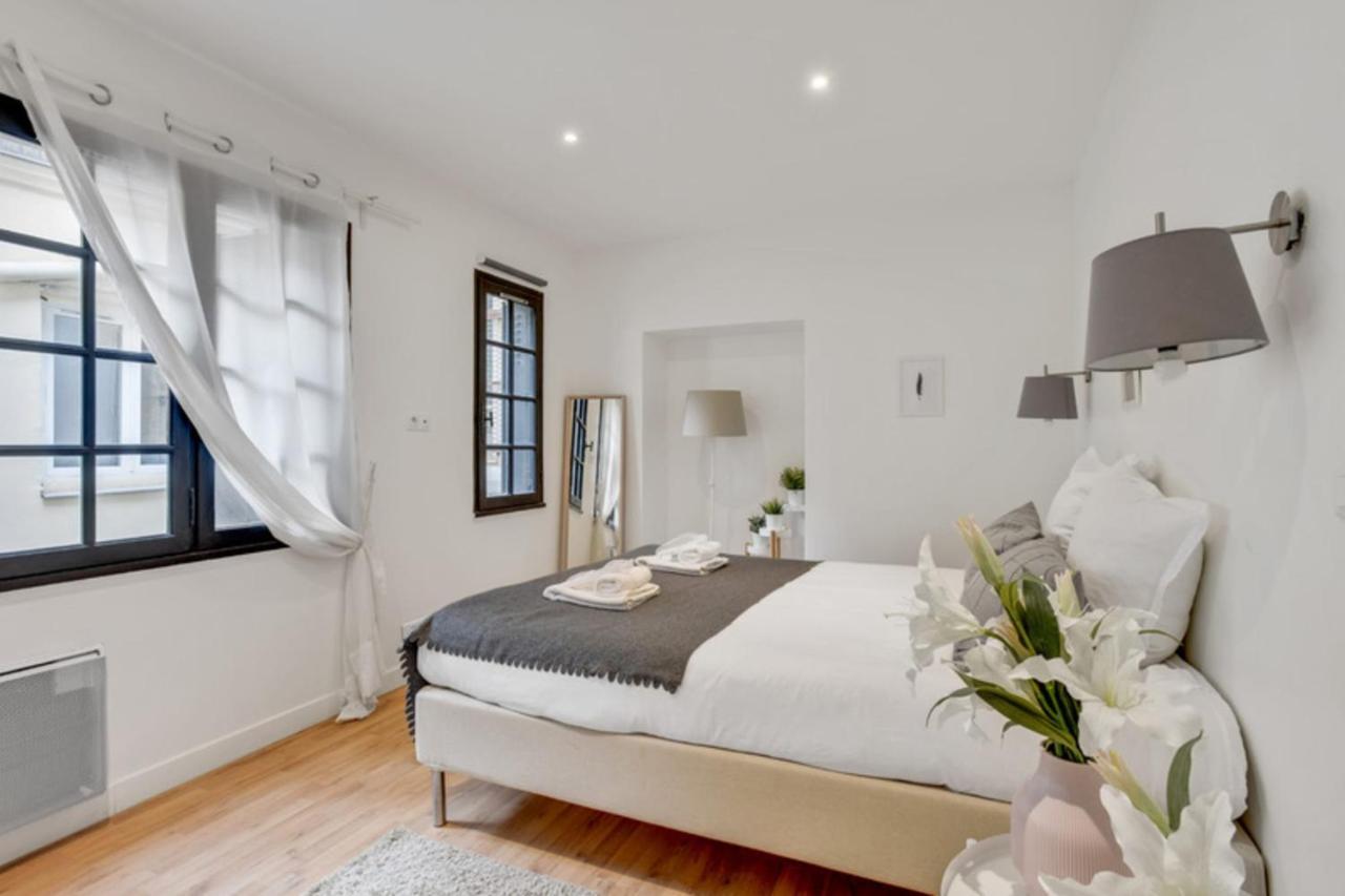 251 Foy - Superb In Appartement