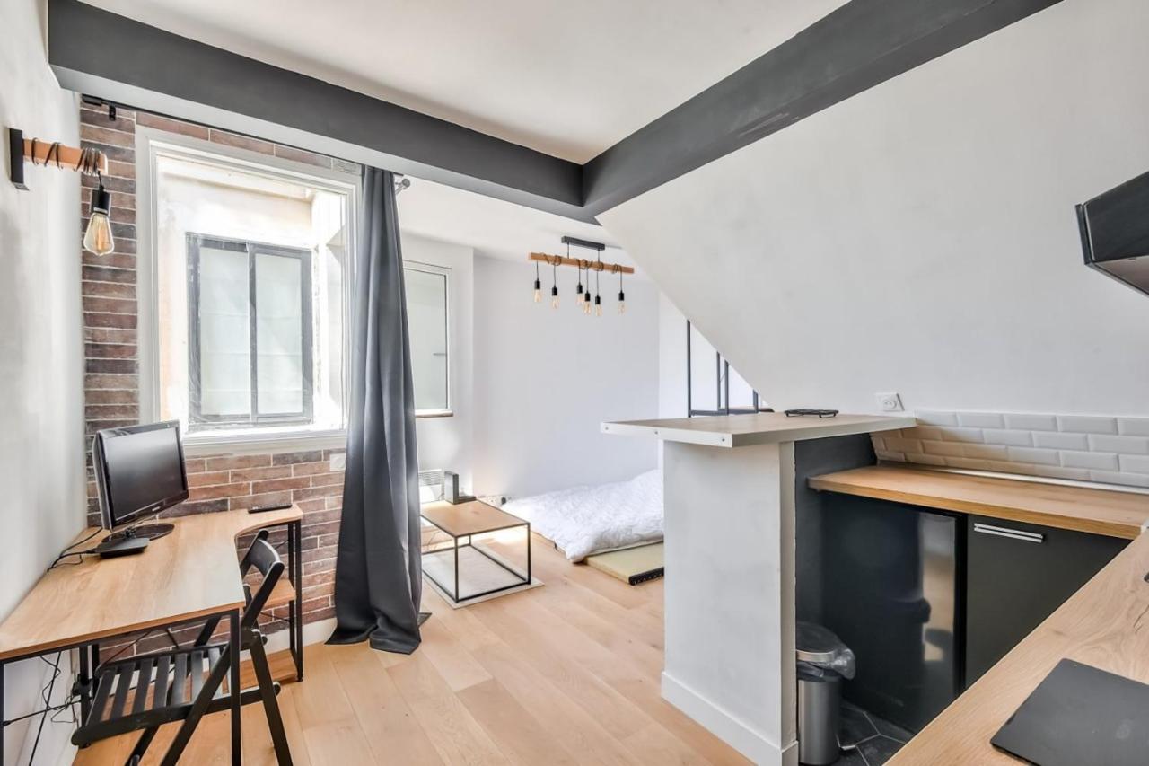 Appartement Charming Studio For 2 In The 8th District Paris