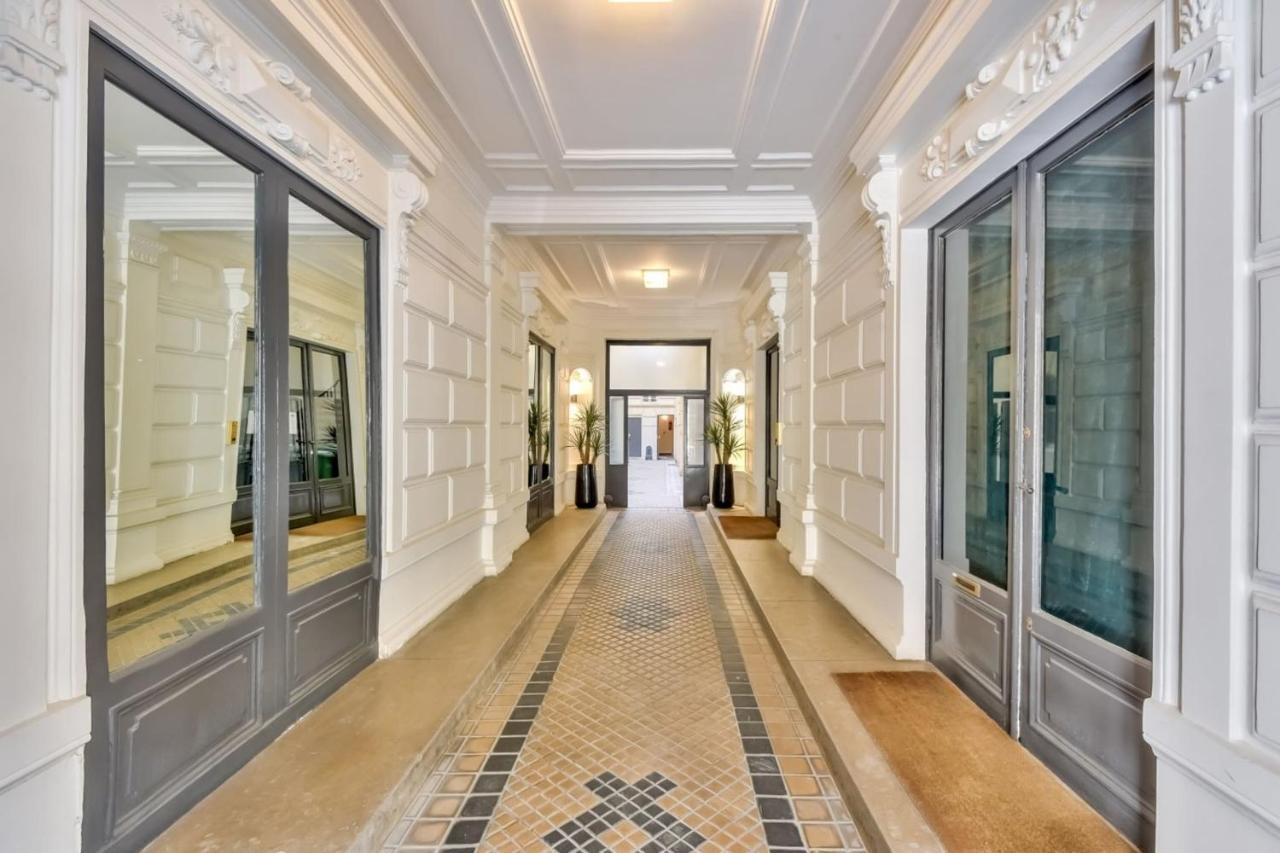 Appartement Charming Studio For 2 In The 8th District Paris