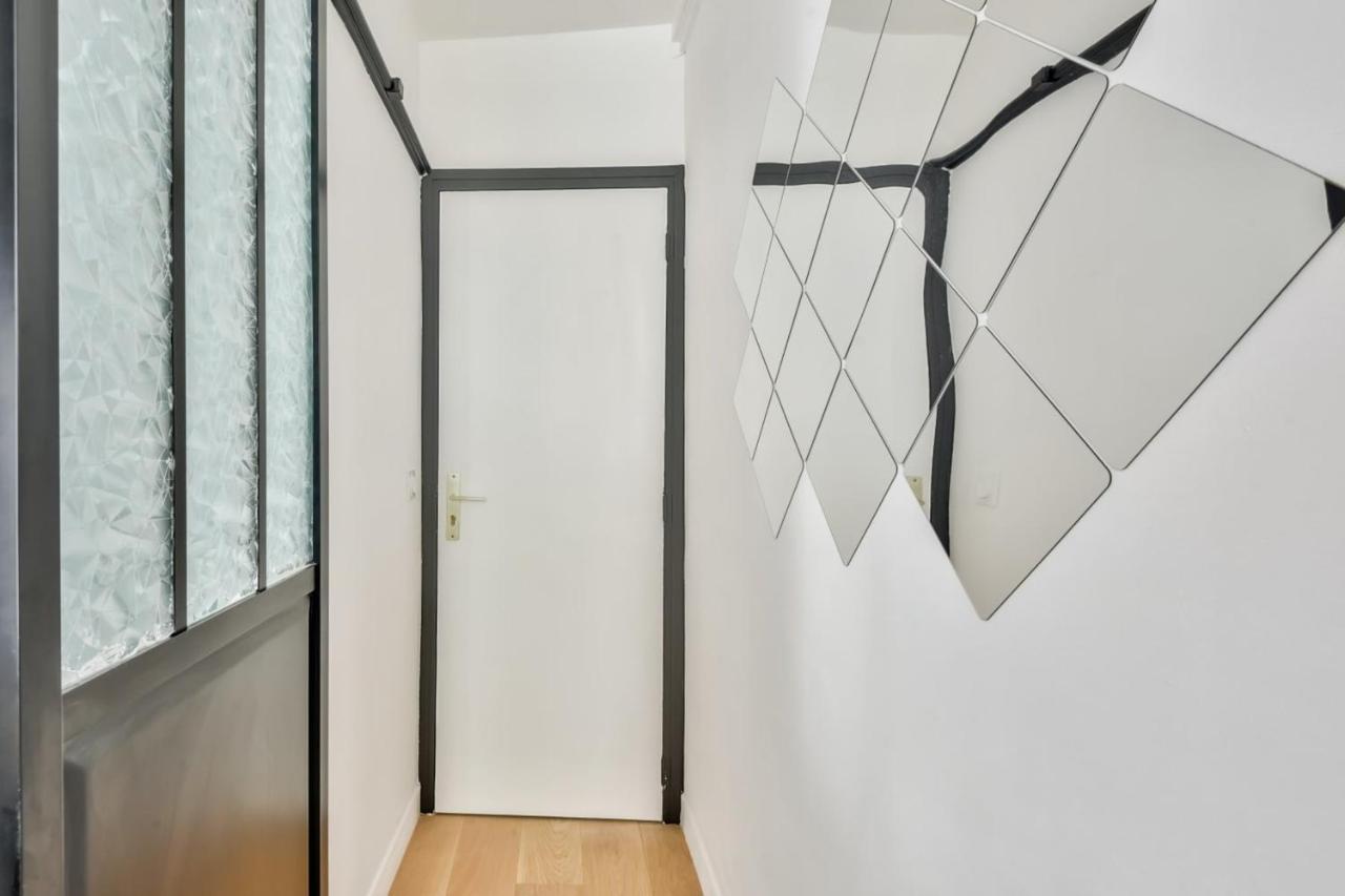 Charming Studio For 2 In The 8th District Appartement Paris