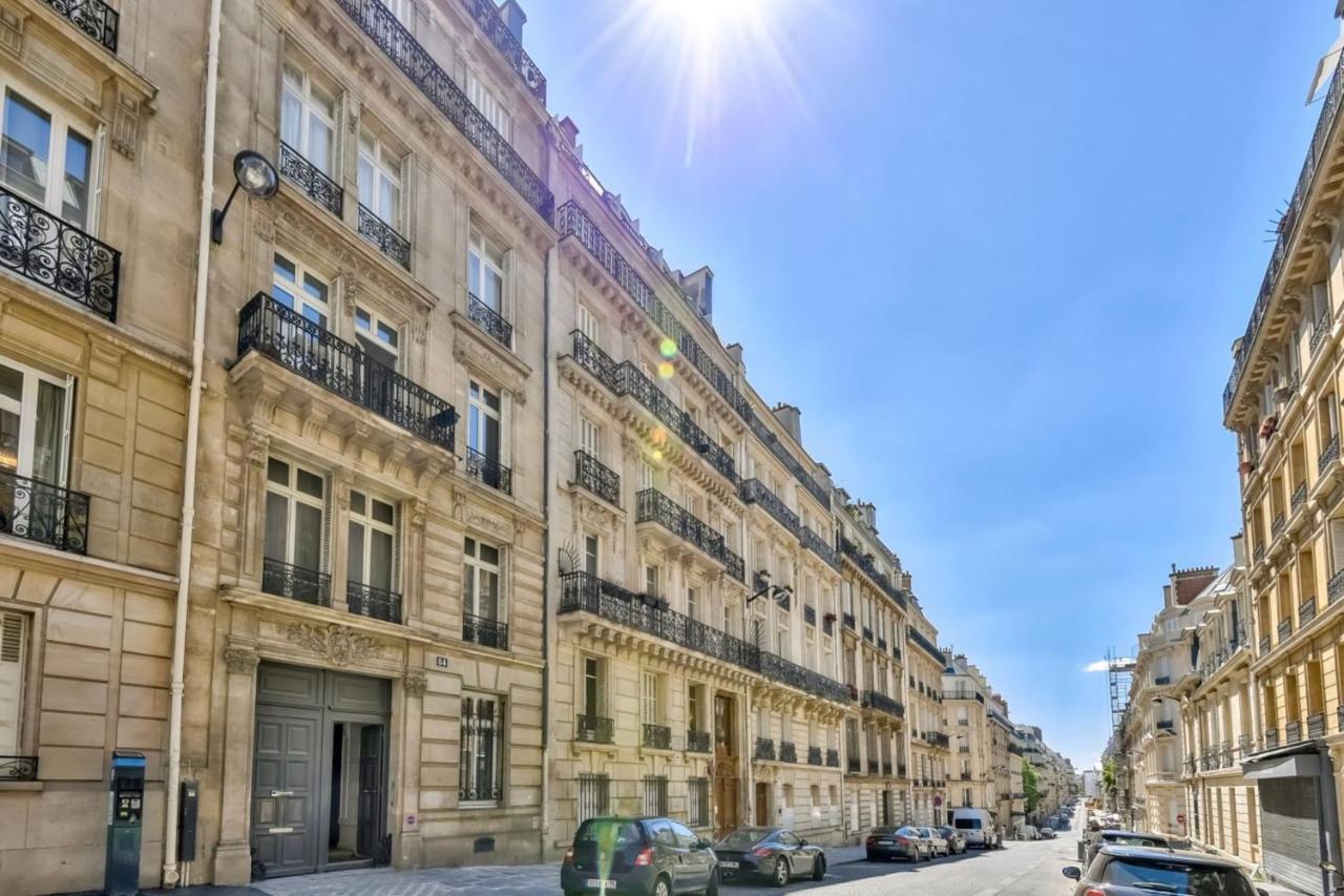 Appartement Charming Studio For 2 In The 8th District Paris