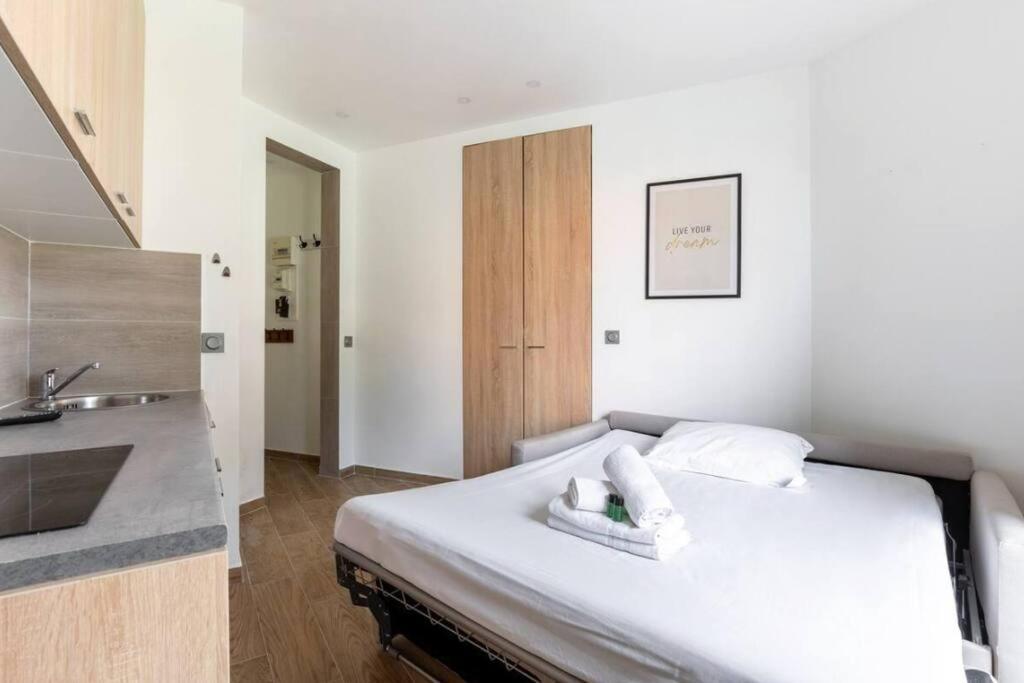 Hsh Bessieres-batignolles Superbe * Paris