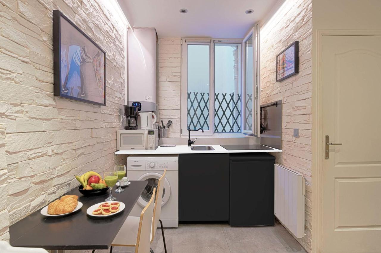 Appartement Bright Modern & Lovely Studio Close To Invalides & Eiffel Tower *