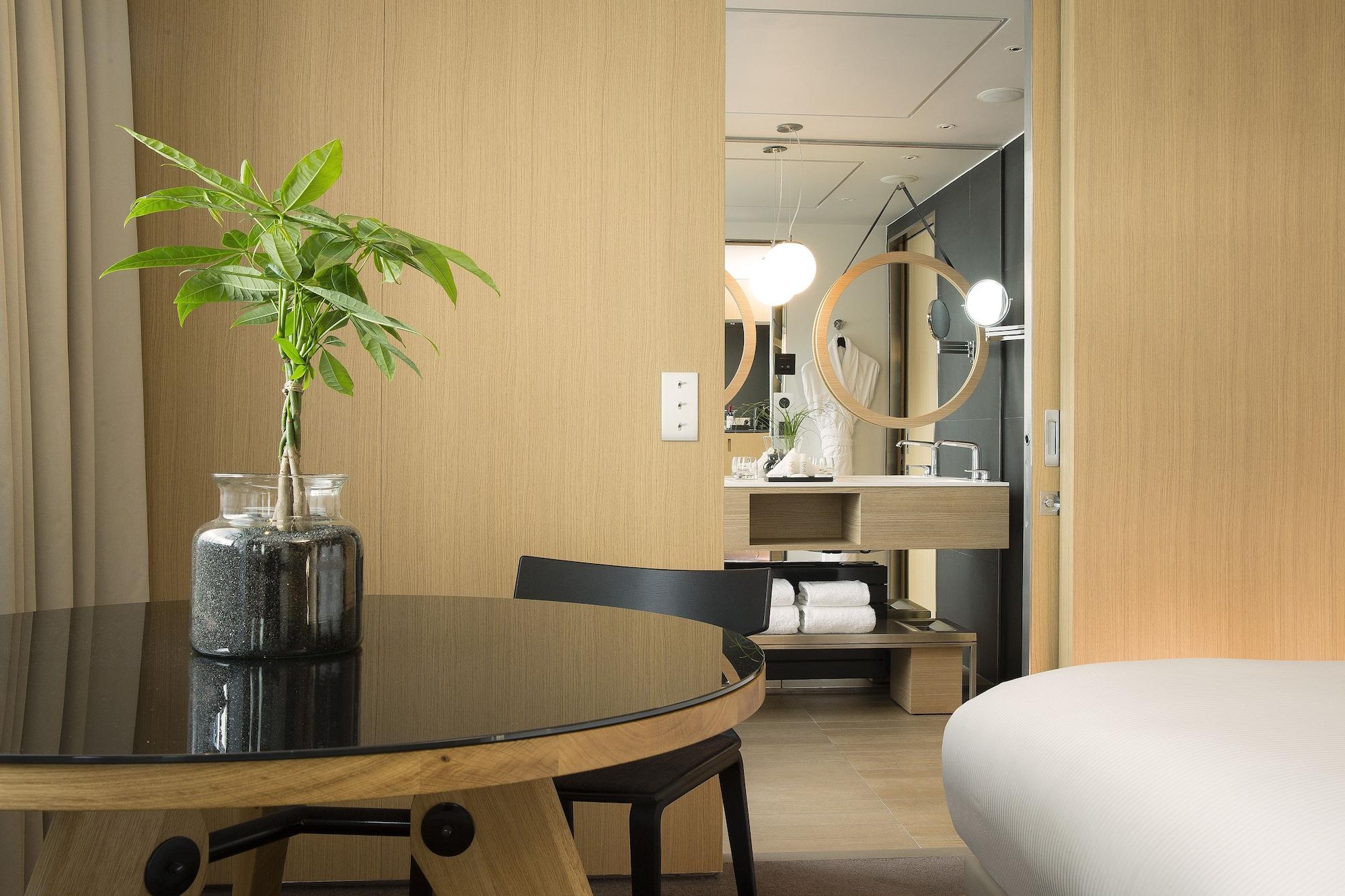 Le Cinq Codet Hotel