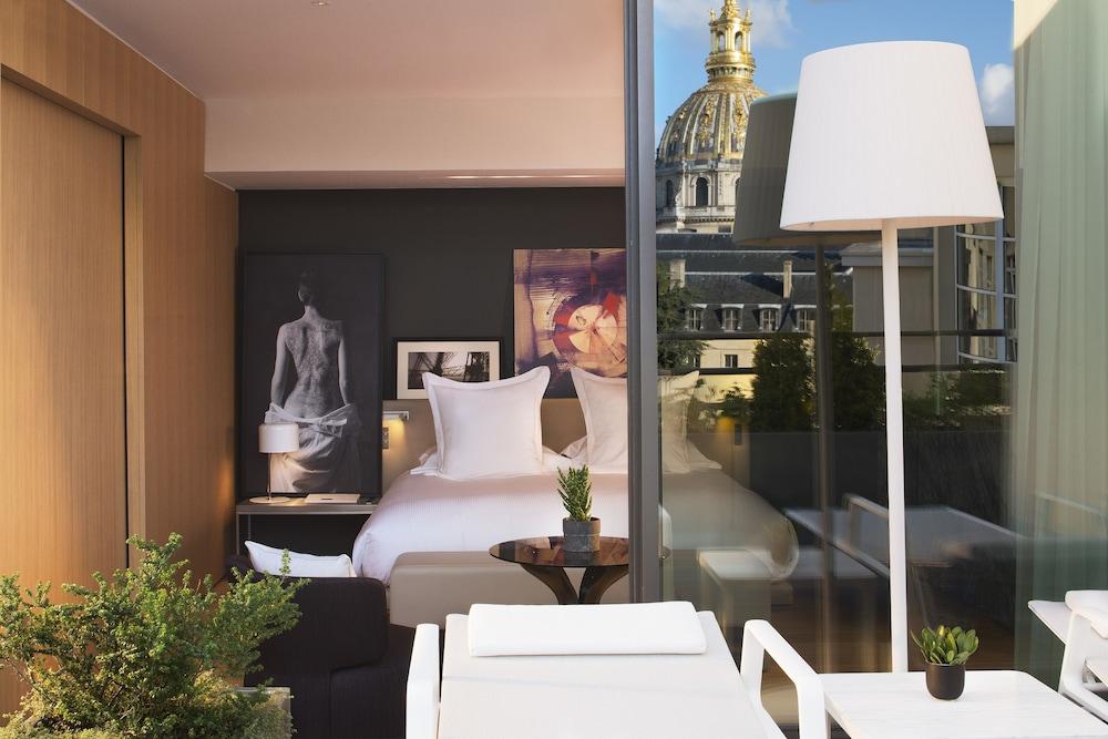 Le Cinq Codet Hotel 5*