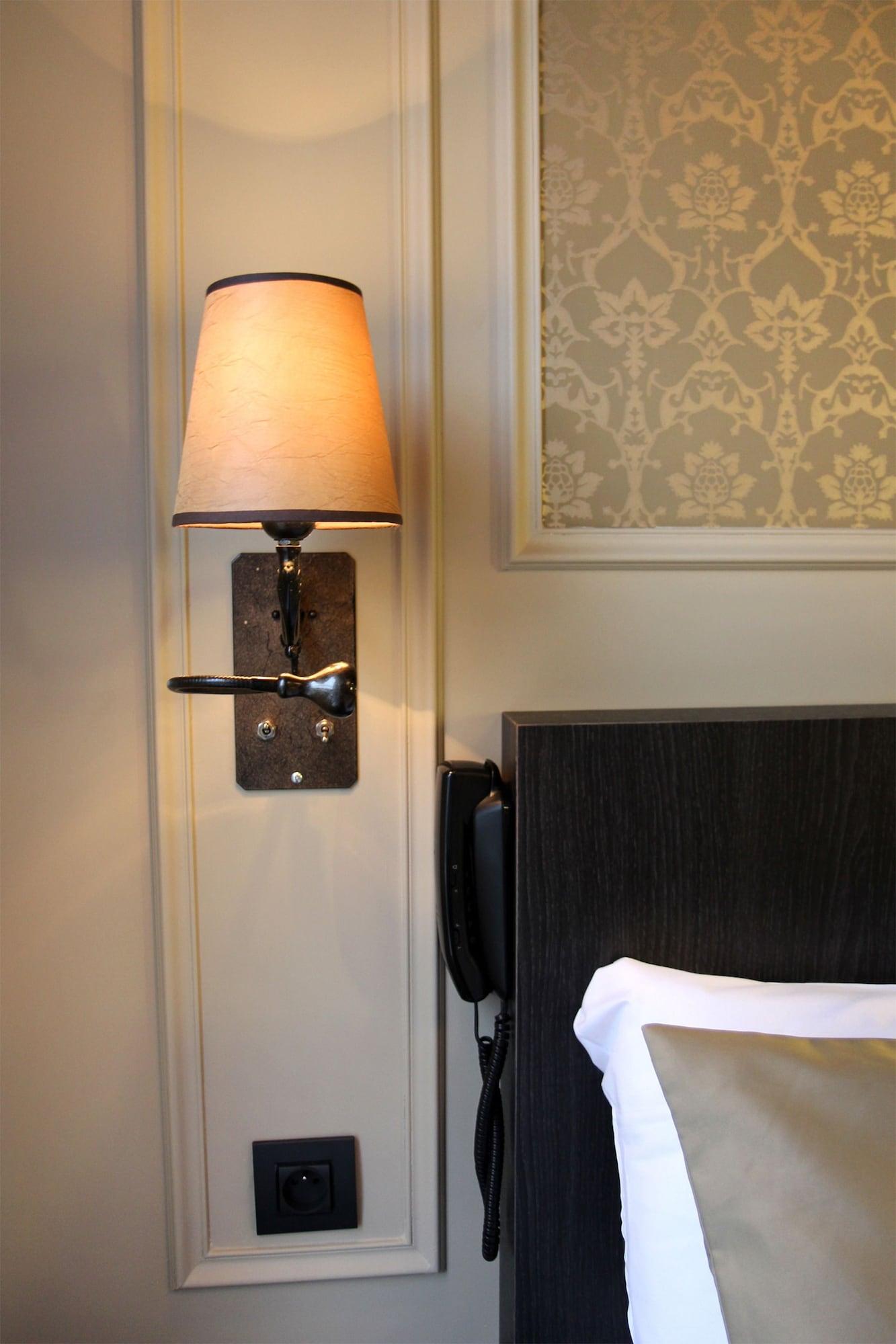 Western Le Montmartre - Saint Pierre Hotel 3*
