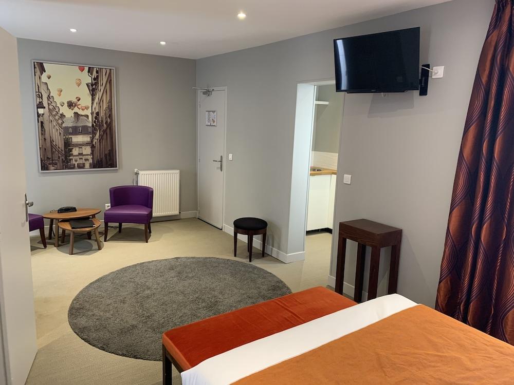 Modern Montmartre Hotel 3*