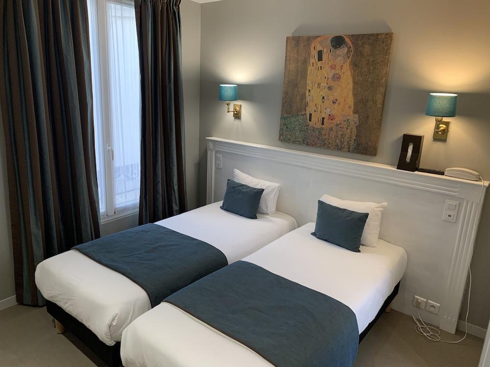 Modern Montmartre Hotel 3*