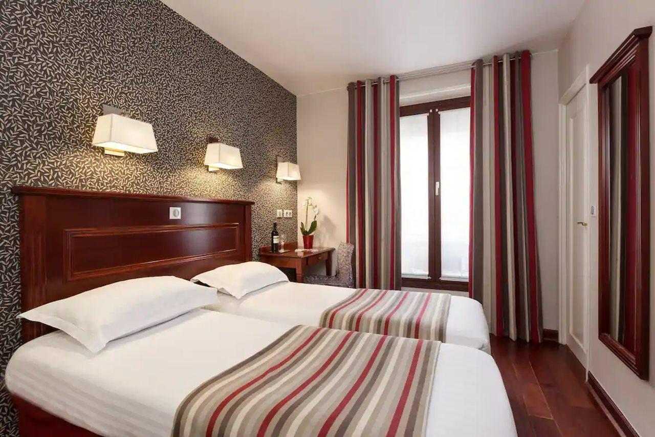 Hotel Eiffel Rive Gauche 3*