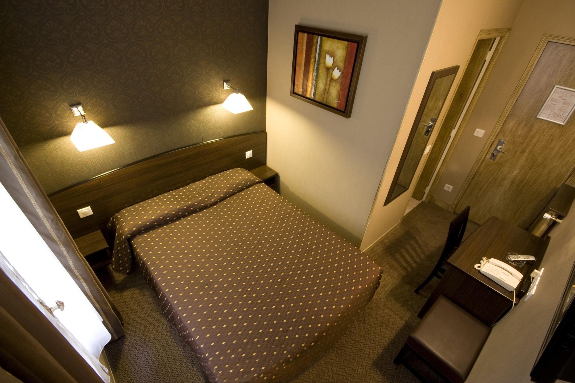 Hotel Victor Masse Paris