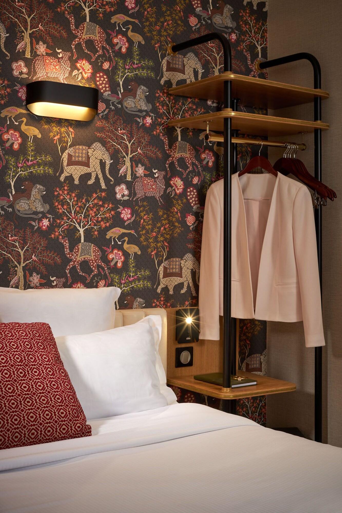 Tourisme Avenue 4* Paris