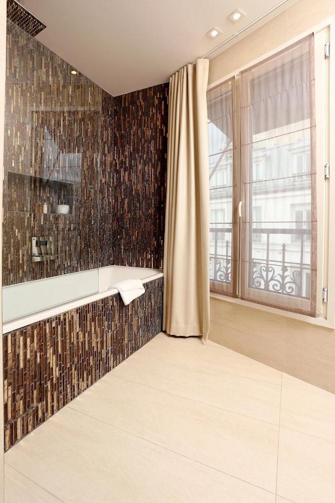 Elysees 3* Paris