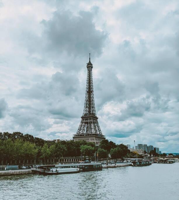 Apartment Magnifique Proche Tour Eiffel Paris