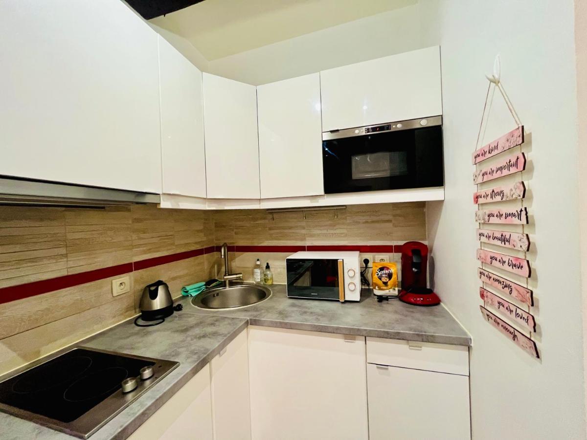 Dream Dwell Paris-chic Flat In The Heart Of Marais Near Pompidou Centre Appartement Paris