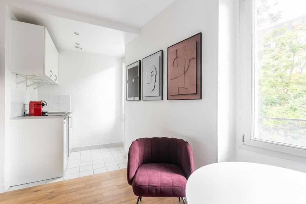 Appartement Place De La Nation - 2gg - Ii