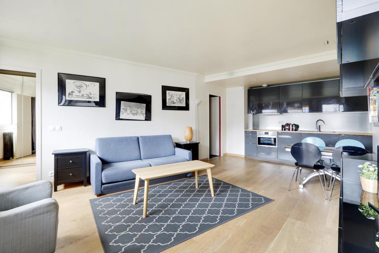 Pick A Flat's In Eiffel Tower- Boulevard De Grenelle Appartement *