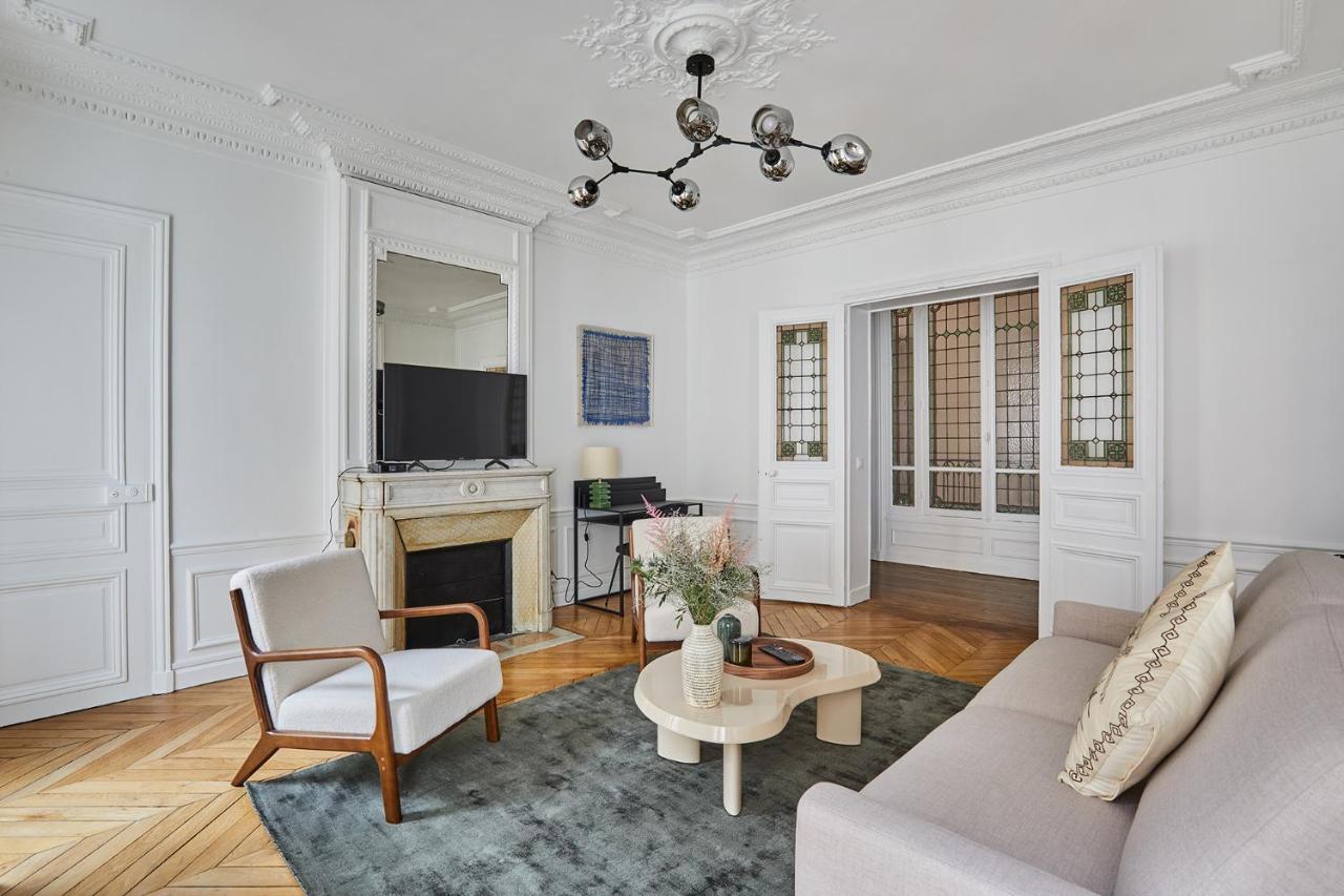 Center Of By Prestige Apartment Paris