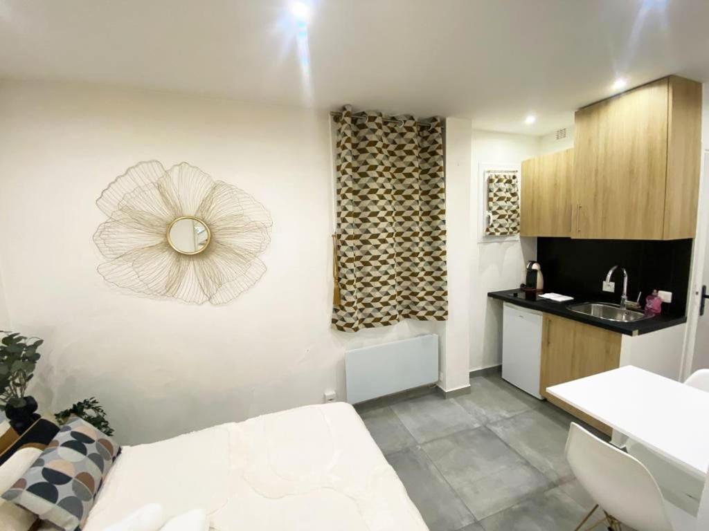 Studio Lumineux Et Bien Equipe A 15 - 2p - Flat-guest * Paris