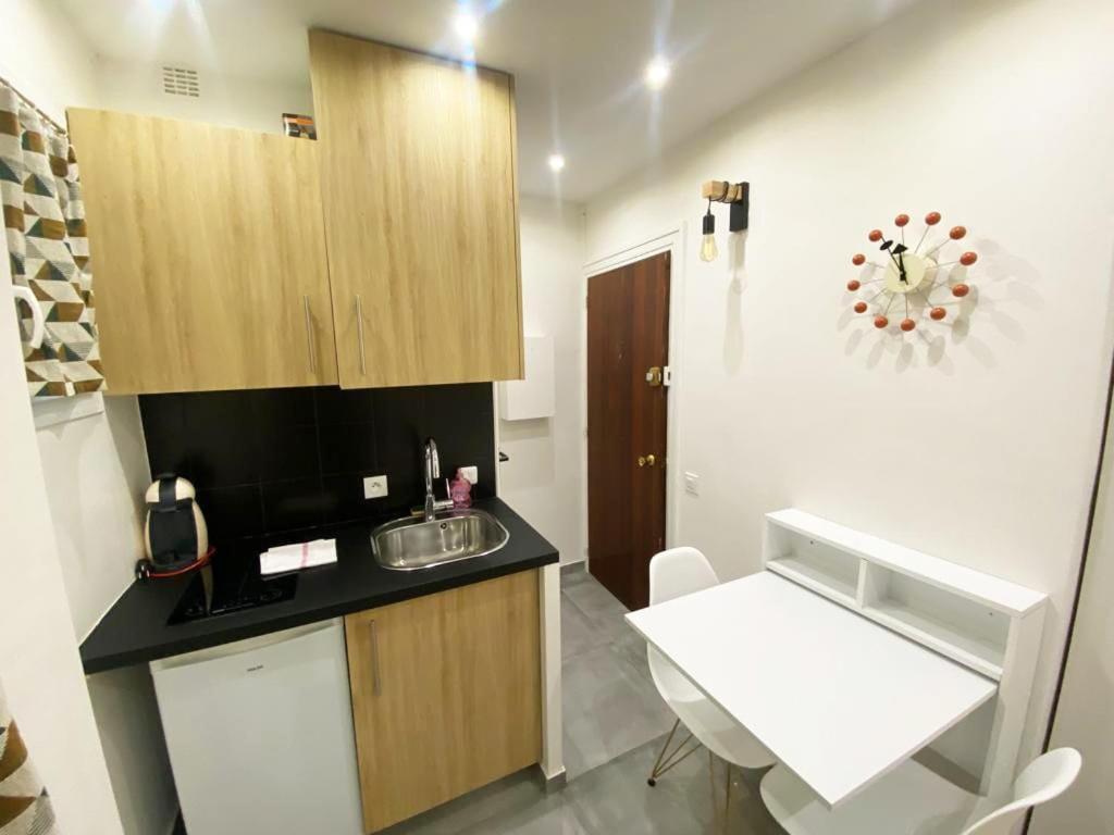 Studio Lumineux Et Bien Equipe A 15 - 2p - Flat-guest * Paris
