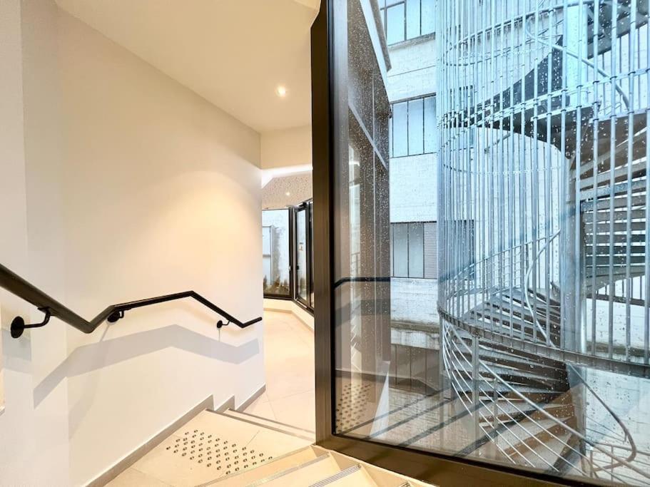 Parisian I118944i1 Chambreimontmartre-pigalle Apartment Paris
