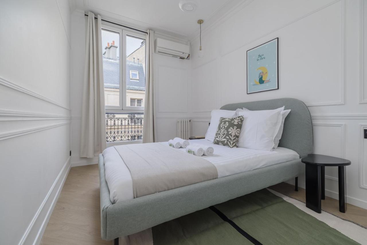 Poetic - Champs Elysees Apartment
