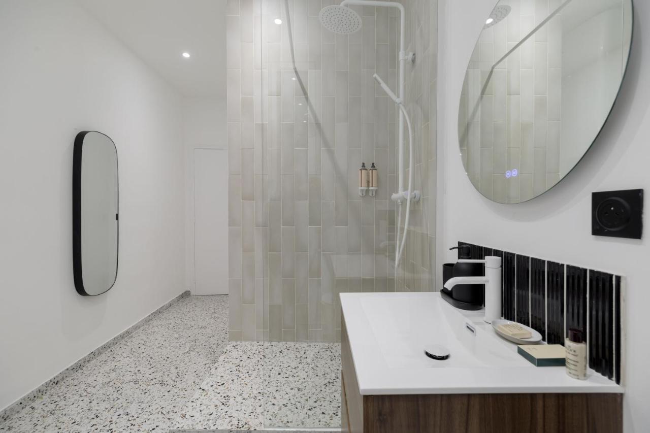 Poetic - Champs Elysees Apartment Paris
